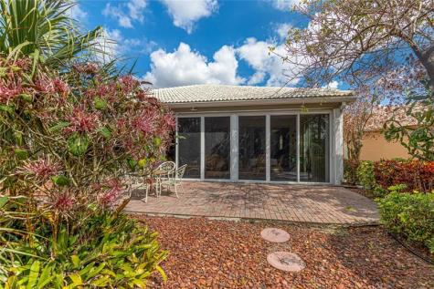 5892 Seashell Terrace Boynton Beach FL 33437