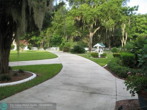 555 SW 87th Place Ocala FL 34476
