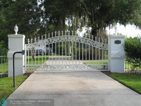 555 SW 87th Place Ocala FL 34476