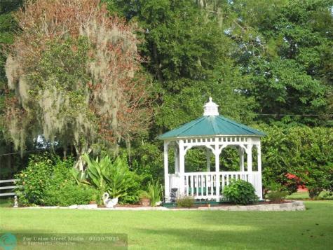 555 SW 87th Place Ocala FL 34476