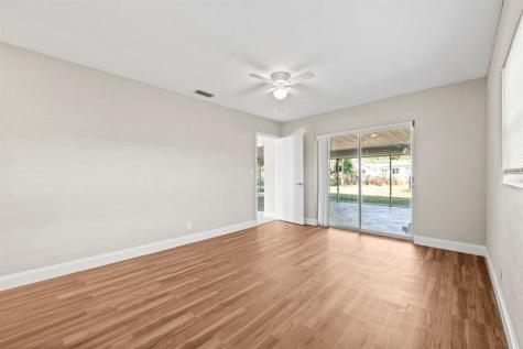 9203 NW 71st Street Tamarac FL 33321