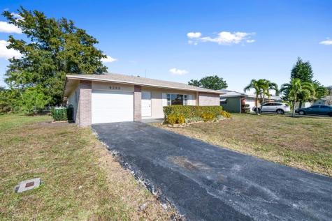 9203 NW 71st Street Tamarac FL 33321