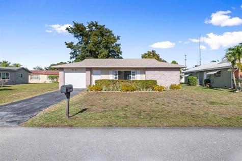 9203 NW 71st Street Tamarac FL 33321