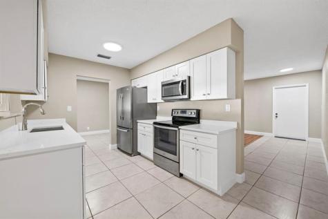 9203 NW 71st Street Tamarac FL 33321