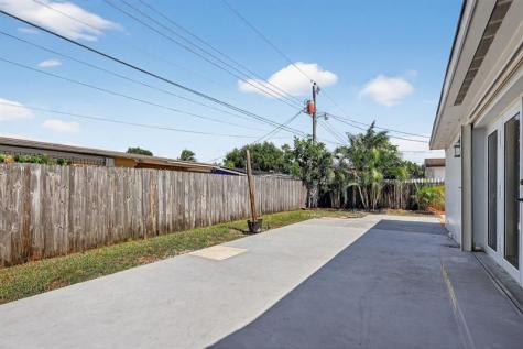 7641 NW 6th Court Pembroke Pines FL 33024