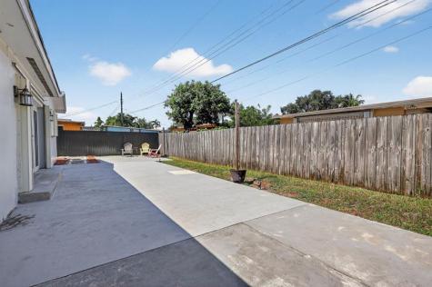 7641 NW 6th Court Pembroke Pines FL 33024