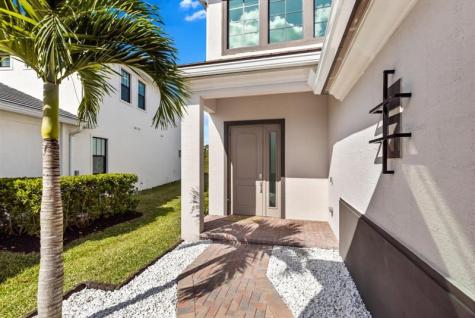 270 SE Fascino Circle Port St Lucie FL 34984