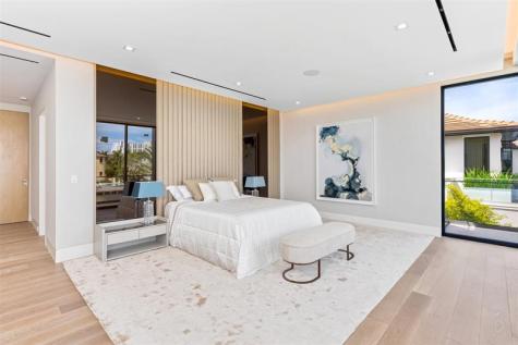 68 Isla Bahia Drive Fort Lauderdale FL 33316