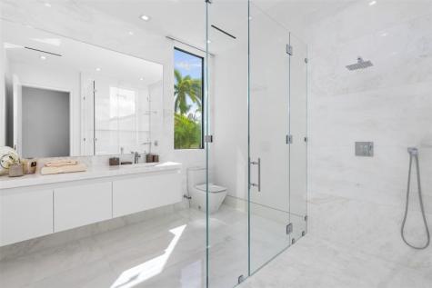 68 Isla Bahia Drive Fort Lauderdale FL 33316