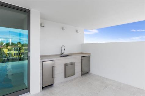 68 Isla Bahia Drive Fort Lauderdale FL 33316