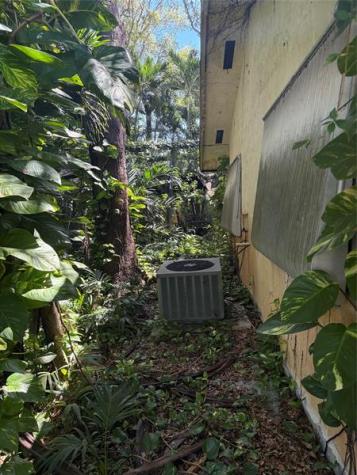 2109 Pinehurst Drive West Palm Beach FL 33407