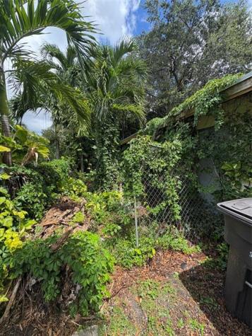 2109 Pinehurst Drive West Palm Beach FL 33407