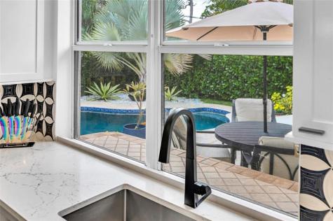 1722 NE 27th Drive Wilton Manors FL 33334