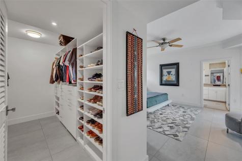 1722 NE 27th Drive Wilton Manors FL 33334