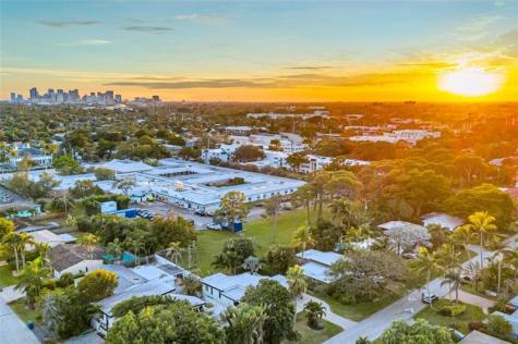 1722 NE 27th Drive Wilton Manors FL 33334