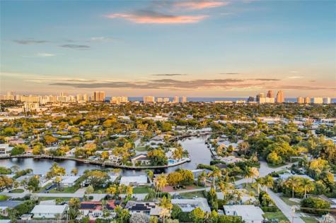 1722 NE 27th Drive Wilton Manors FL 33334