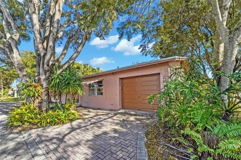 2822 SW Natura Boulevard Deerfield Beach FL 33441
