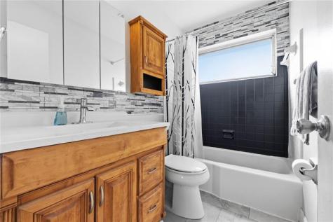 4560 NW 17th Terrace Tamarac FL 33309