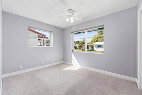 4560 NW 17th Terrace Tamarac FL 33309