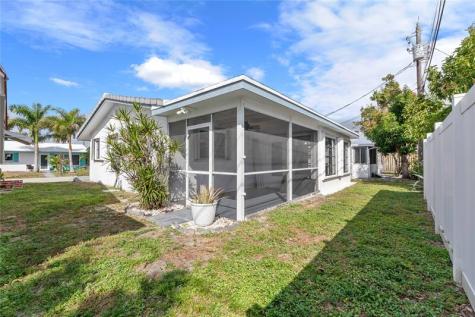4560 NW 17th Terrace Tamarac FL 33309