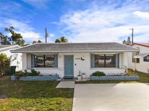 4560 NW 17th Terrace Tamarac FL 33309