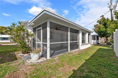 4560 NW 17th Terrace Tamarac FL 33309