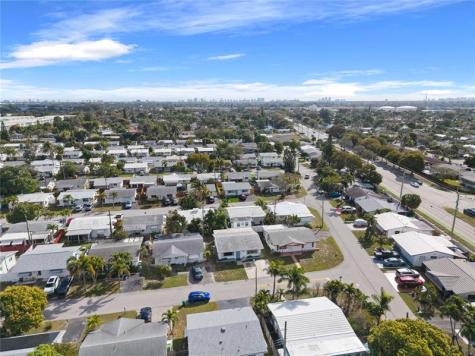 4560 NW 17th Terrace Tamarac FL 33309