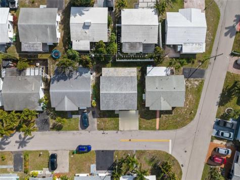 4560 NW 17th Terrace Tamarac FL 33309