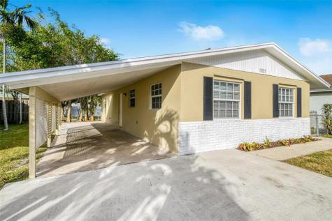 1227 Cherokee Street Jupiter FL 33458