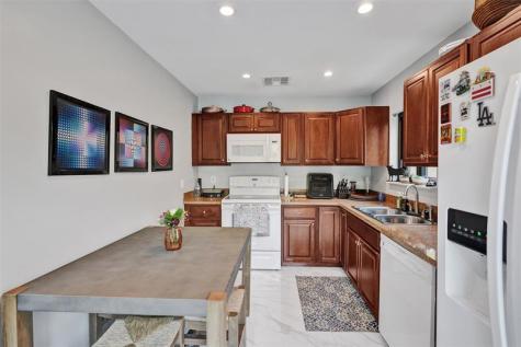 1017 NE 202nd Lane Miami FL 33179