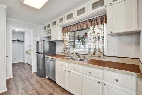 8601 SW 21st Court Davie FL 33324