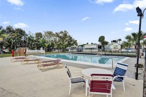 8601 SW 21st Court Davie FL 33324