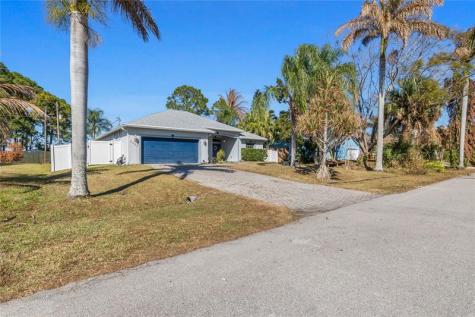 1209 SW Emerald Avenue Port St Lucie FL 34953