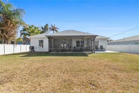 1209 SW Emerald Avenue Port St Lucie FL 34953