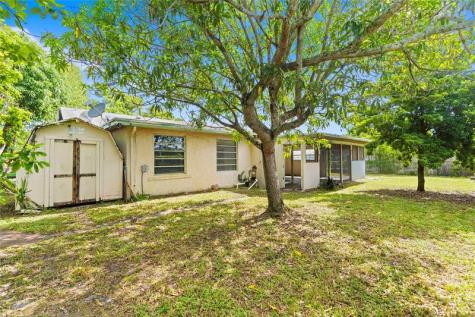 9700 NW 10th Street Pembroke Pines FL 33024