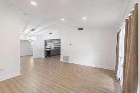 9700 NW 10th Street Pembroke Pines FL 33024