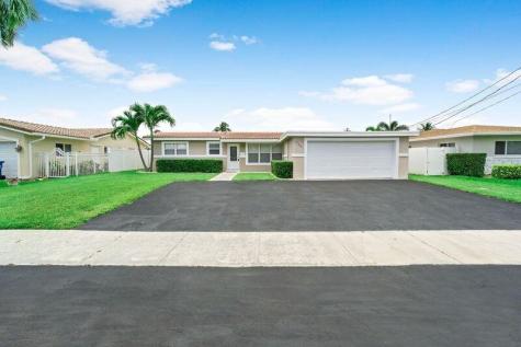 949 SE 10th Court Pompano Beach FL 33060