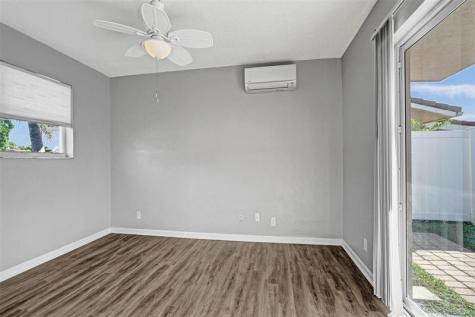949 SE 10th Court Pompano Beach FL 33060