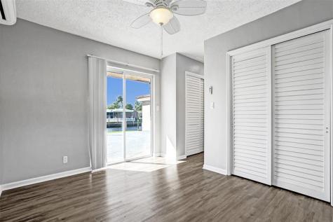 949 SE 10th Court Pompano Beach FL 33060