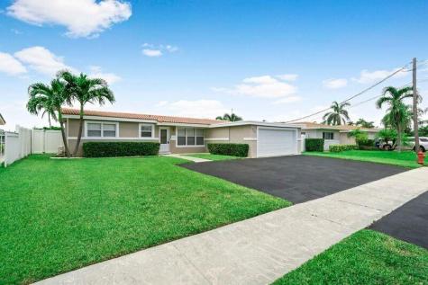 949 SE 10th Court Pompano Beach FL 33060