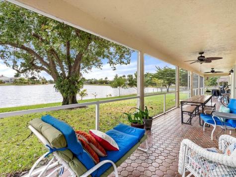 1011 NW 193rd Avenue Pembroke Pines FL 33029