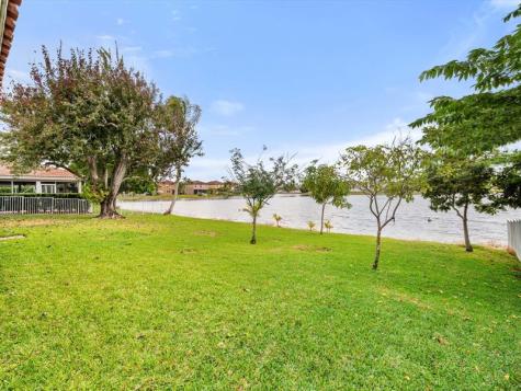 1011 NW 193rd Avenue Pembroke Pines FL 33029