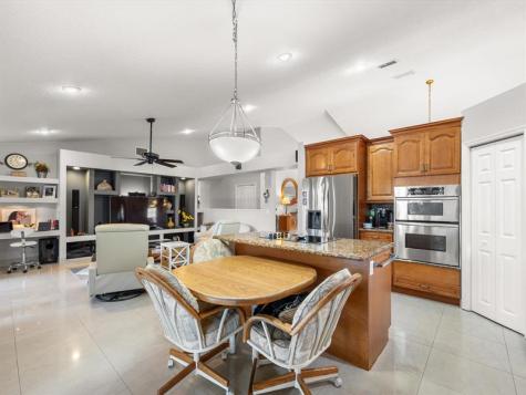 1011 NW 193rd Avenue Pembroke Pines FL 33029