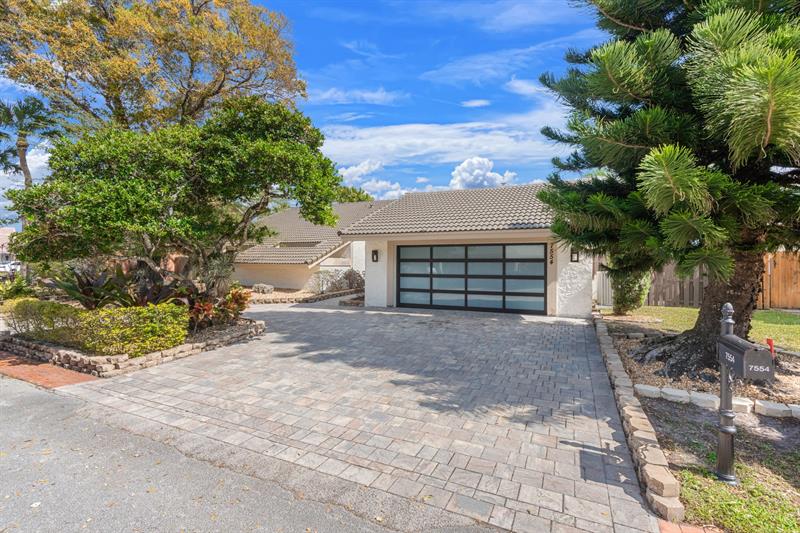 7554 Black Olive Avenue Tamarac FL 33321