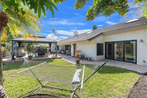 7554 Black Olive Avenue Tamarac FL 33321