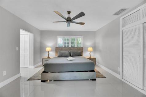 9611 NW 3rd Street Pembroke Pines FL 33024