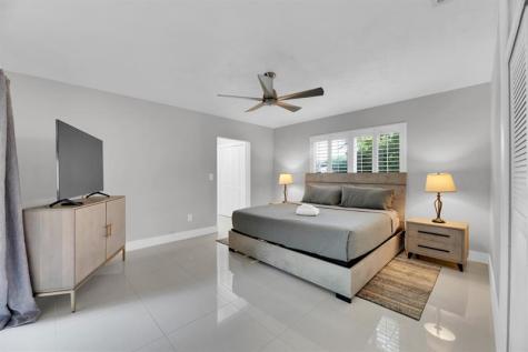 9611 NW 3rd Street Pembroke Pines FL 33024