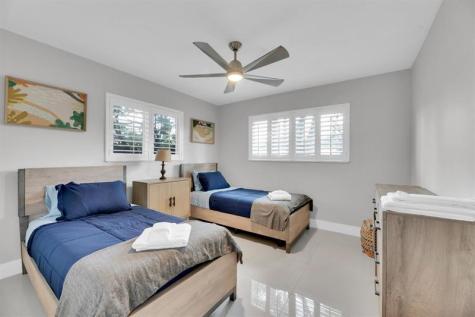 9611 NW 3rd Street Pembroke Pines FL 33024