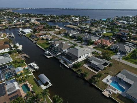 131 SW 57th Street Cape Coral FL 33914
