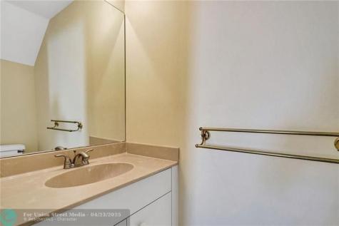 4837 NW 19th Street Coconut Creek FL 33063